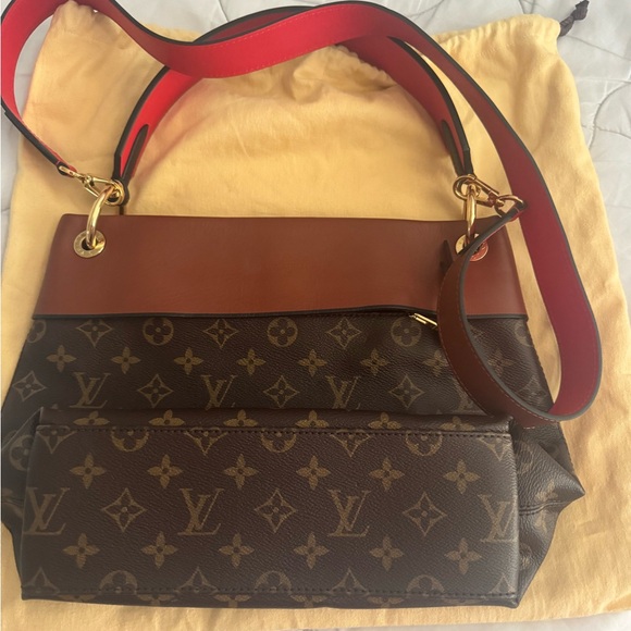 LOUIS VUITTON TUILERIES BESACE - Picture 13 of 16